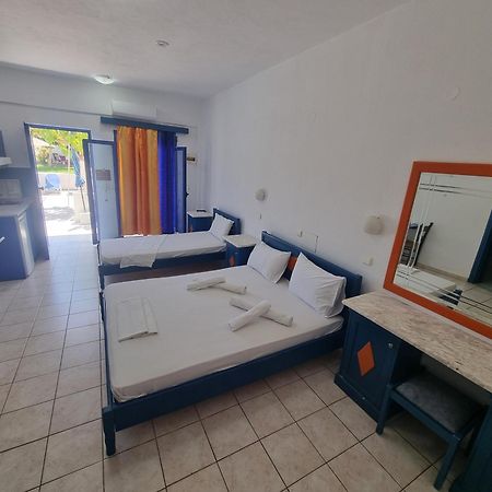 Leonidas Studios & Apartments Jeorjoúpoli Eksteriør bilde