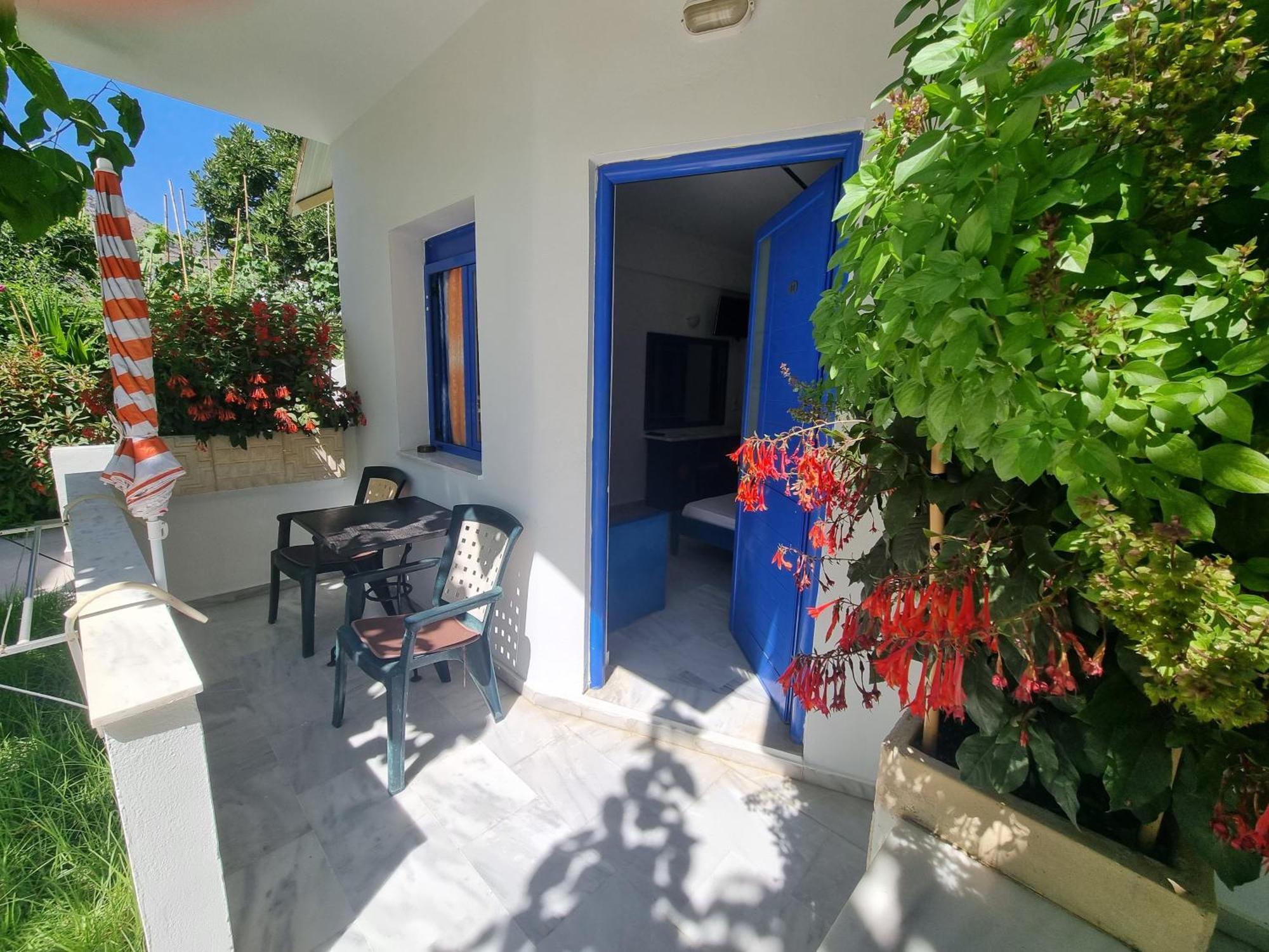 Leonidas Studios & Apartments Jeorjoúpoli Eksteriør bilde